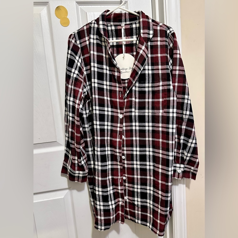 Flannel long shirt - perfect for getting ready photos!